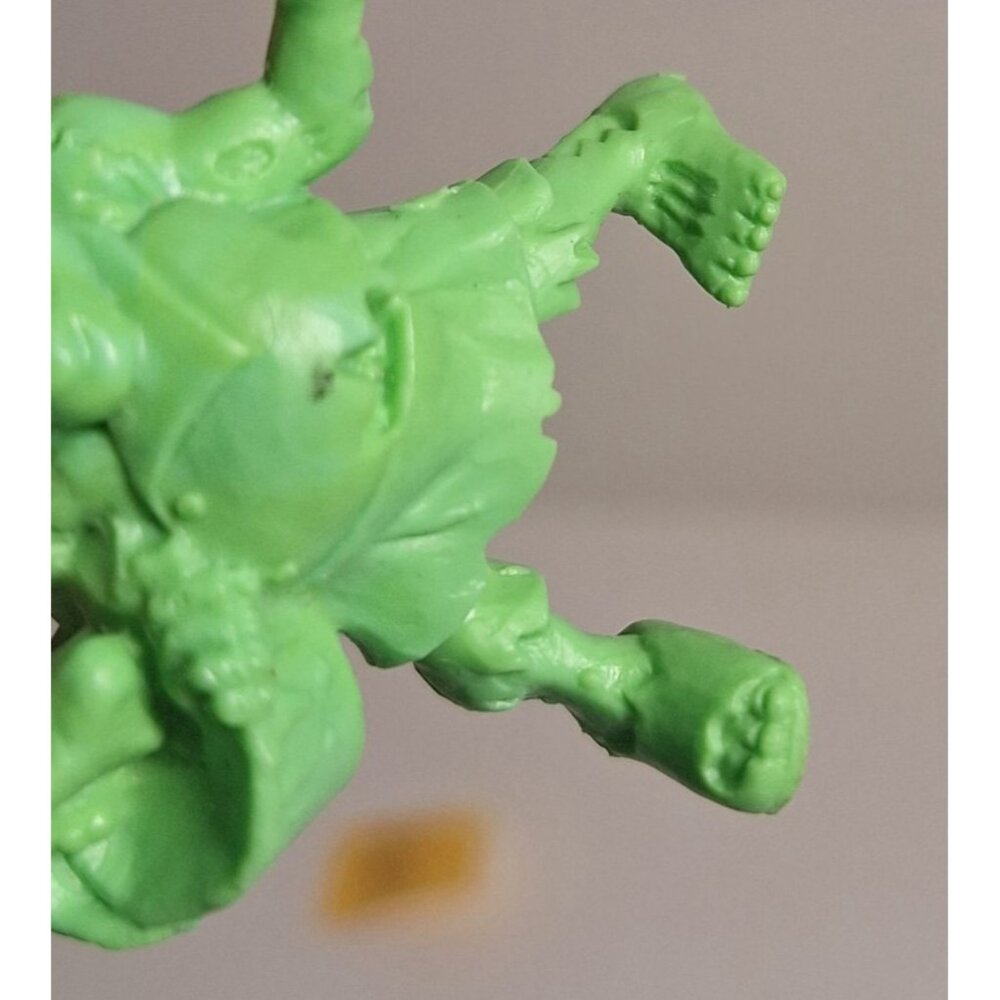 Stu B You SLUG Zombies Series 2 Green Zombie Cooking Chef Figure Jakks 2012 - Picture 6 of 6